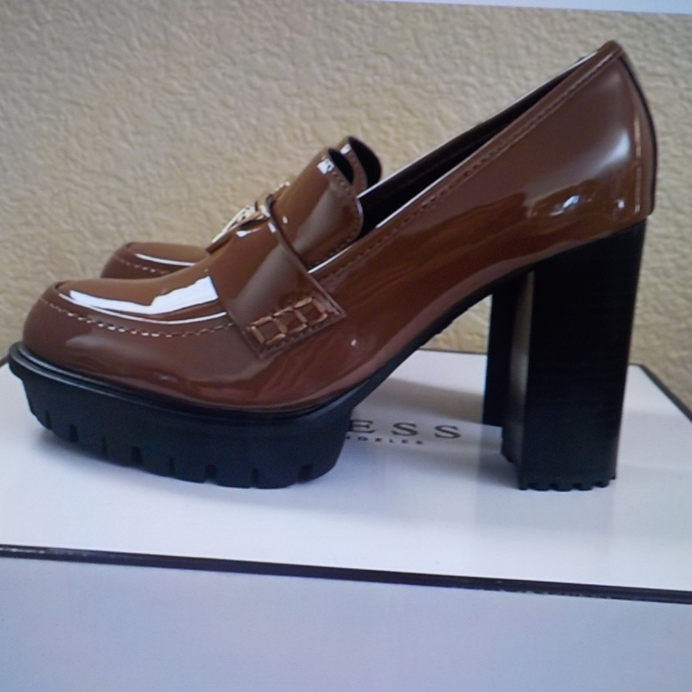 Guess Glossy Tan Patent Leather Heeled Loafer Boots (Size: 7) * NWOT - Picture 5 of 11